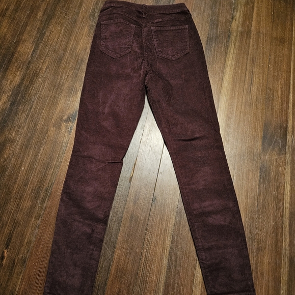 ***NWT*** Old Navy courdoroys - Picture 5 of 5